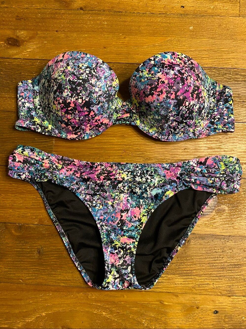 Victoria’s Secret Small 36B knockout bikini set swimwear strapless multicolor